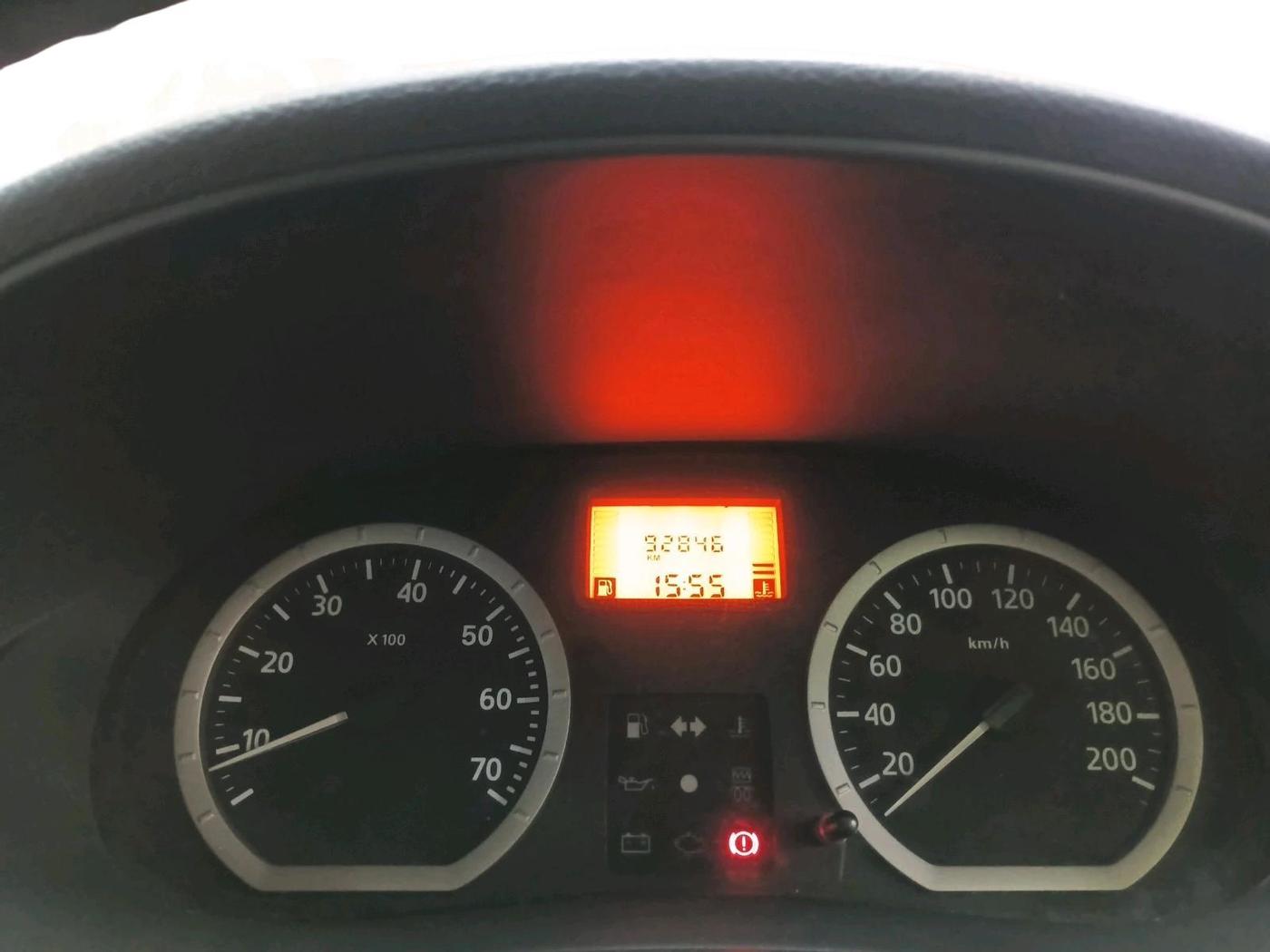 2011 Mahindra Verito 1.4 G4, CNG, Manual, 92,846 km, interior