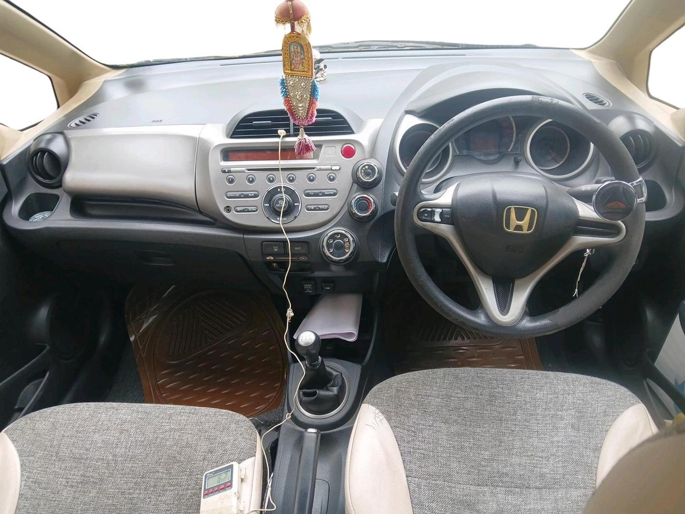 2012 Honda Jazz 1.2 L I-VTEC SELECT, Petrol, Manual, 79,673 km, interior