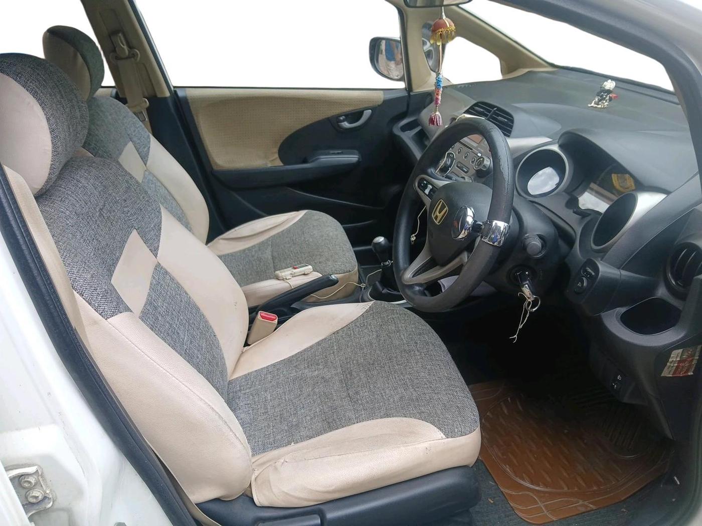 2012 Honda Jazz 1.2 L I-VTEC SELECT, Petrol, Manual, 79,673 km, interior
