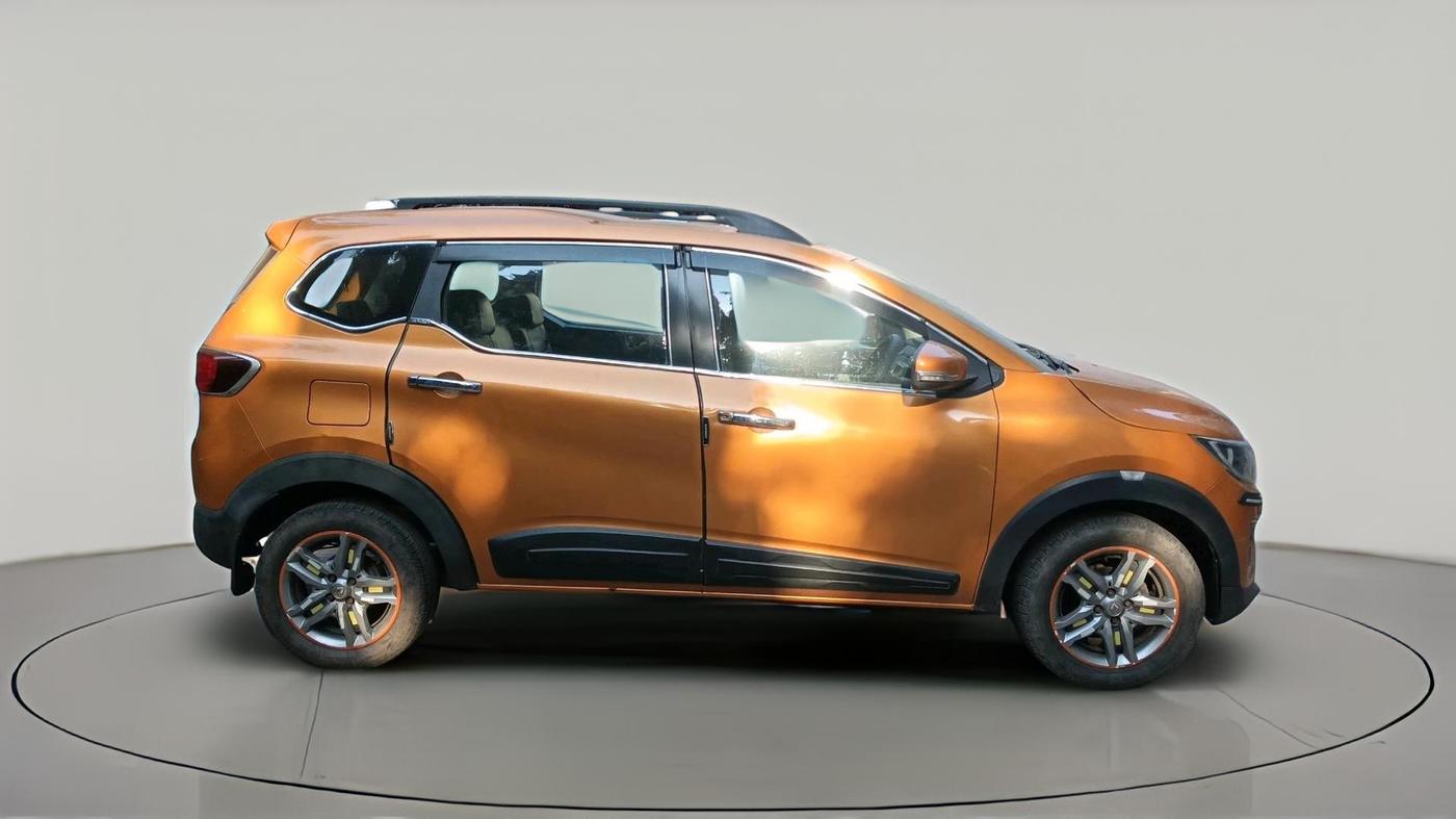 2020 Renault TRIBER RXZ AMT, Petrol, Automatic, 1,13,386 km, exterior