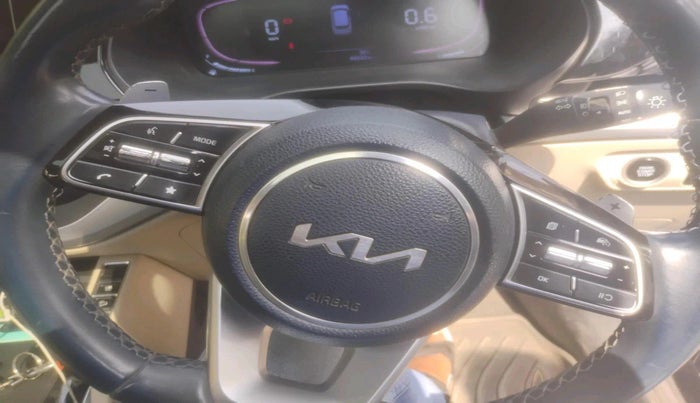 2022 KIA CARENS LUXURY PLUS 1.4 PETROL DCT 6 STR, Petrol, Automatic, 49,222 km, interior