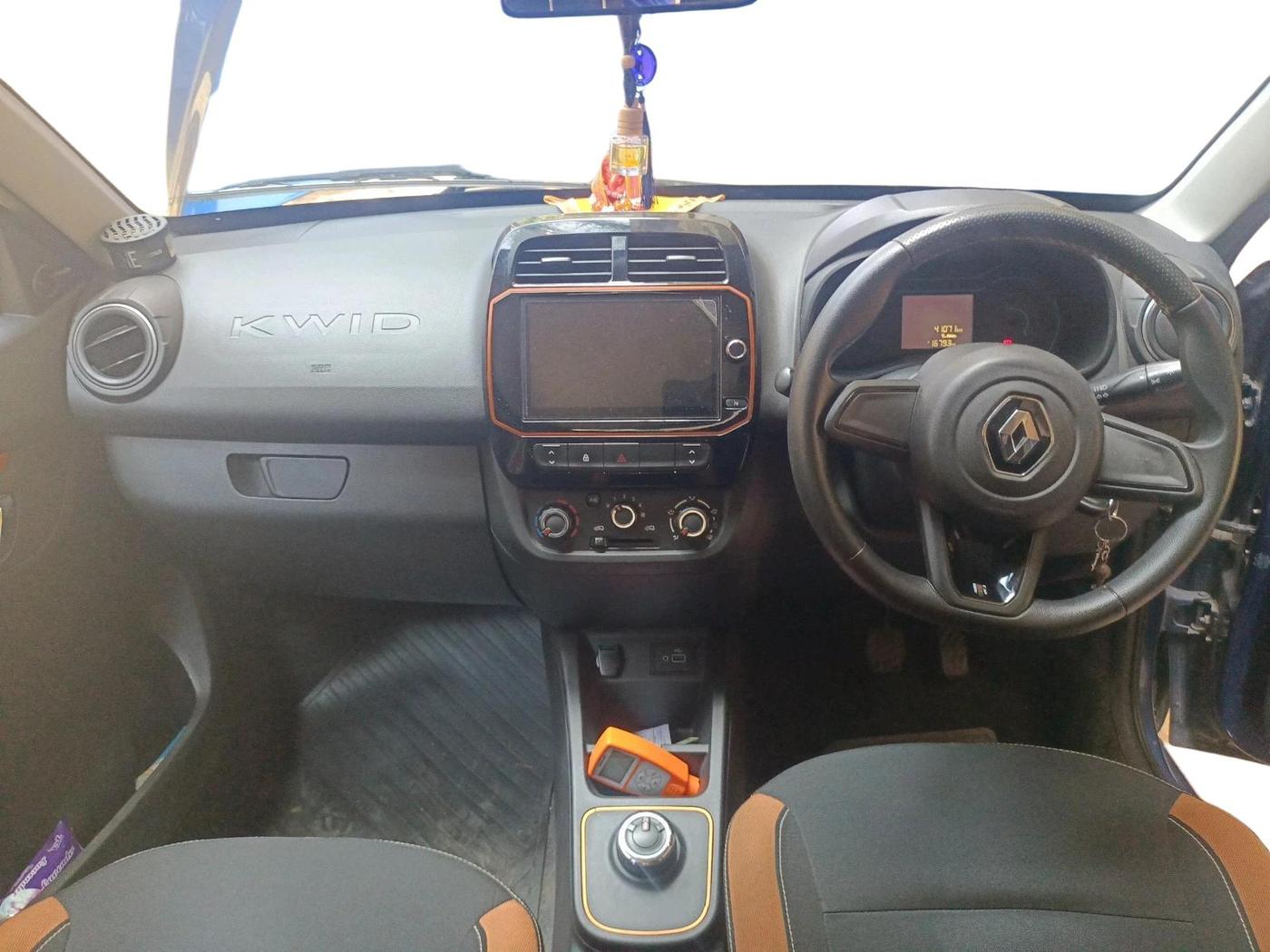 2020 Renault Kwid CLIMBER 1.0 AMT (O), Petrol, Automatic, 41,071 km, interior
