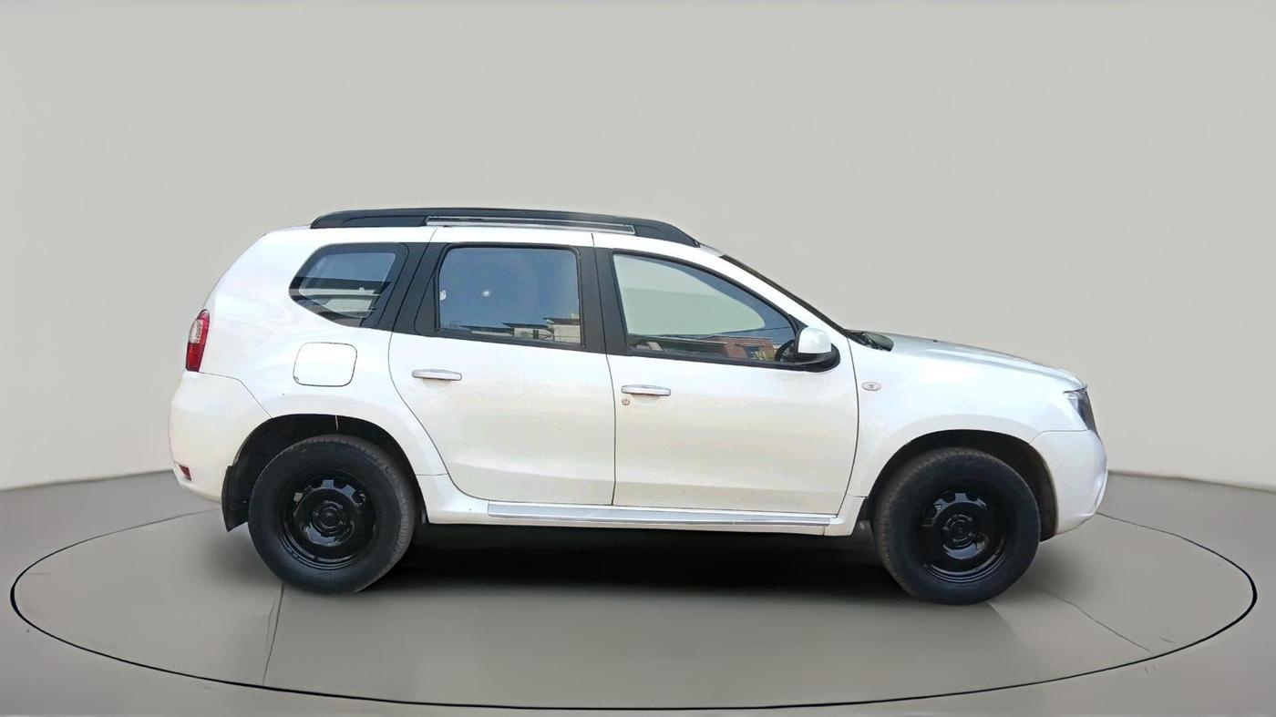 2014 Nissan Terrano XL (D), Diesel, Manual, 59,562 km, exterior