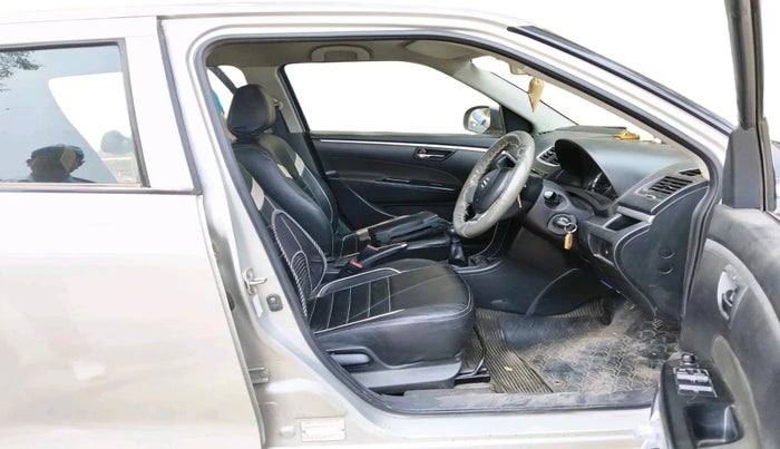 2013 Maruti Swift VXI, Petrol, Manual, 61,209 km, interior