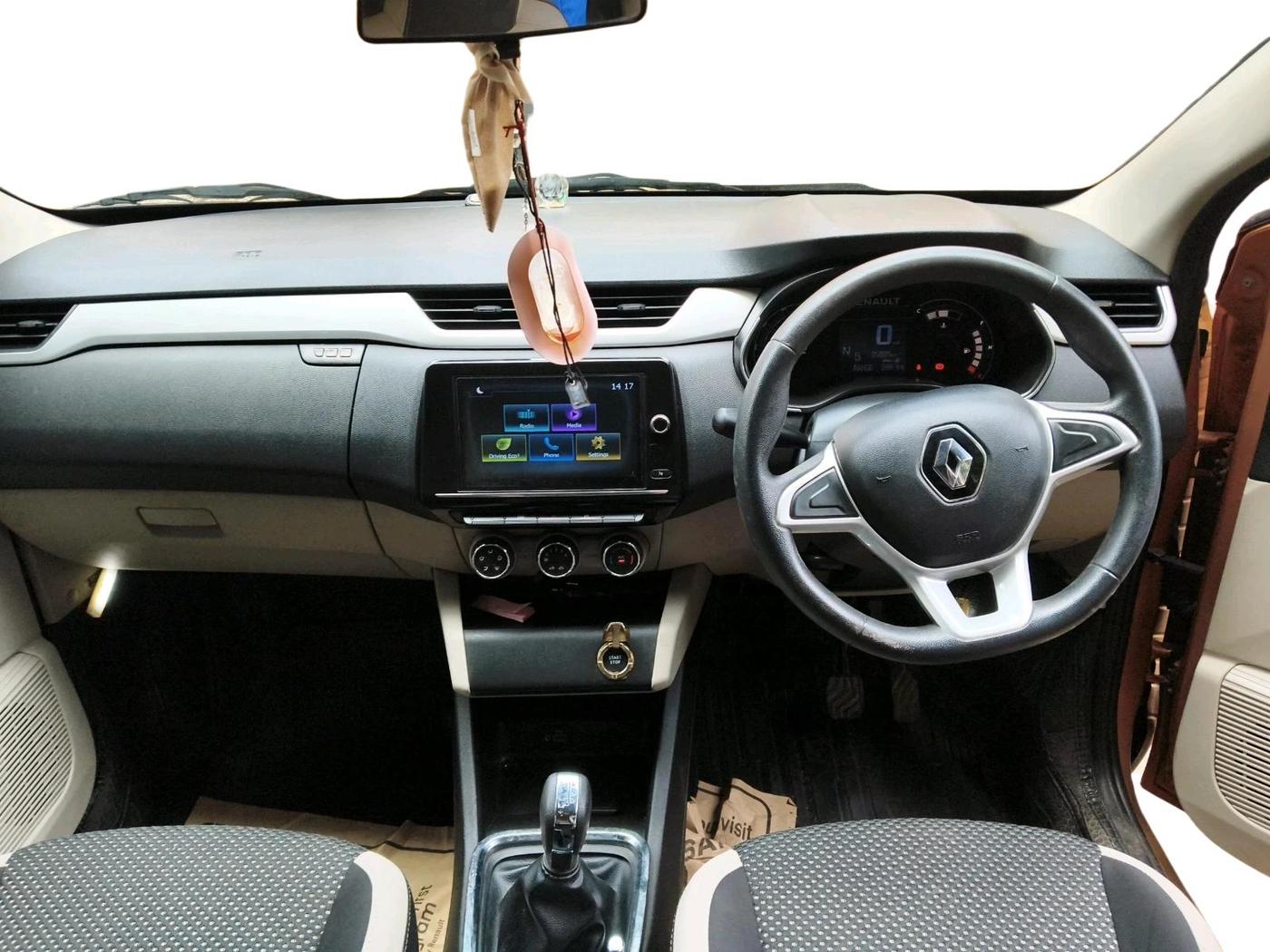2020 Renault TRIBER RXZ AMT, Petrol, Automatic, 35,885 km, interior