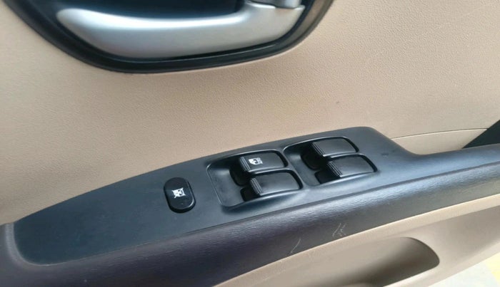 2010 Hyundai i10 SPORTZ 1.2, Petrol, Manual, 52,003 km, interior