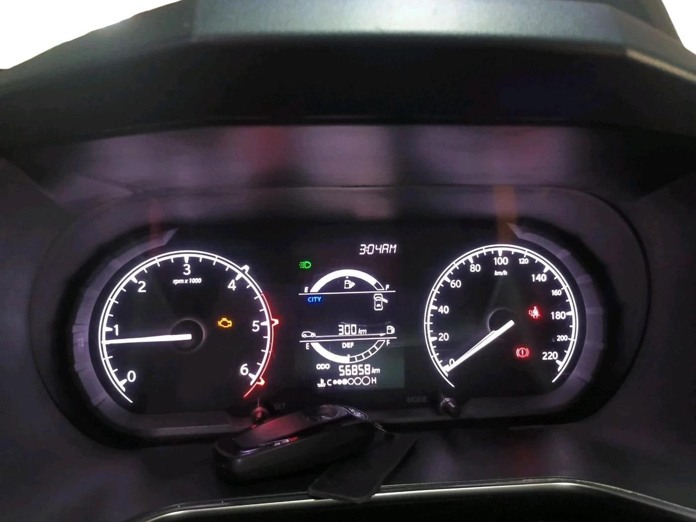 2020 Tata Harrier XT 2.0L KRYOTEC, Diesel, Manual, 56,858 km, interior