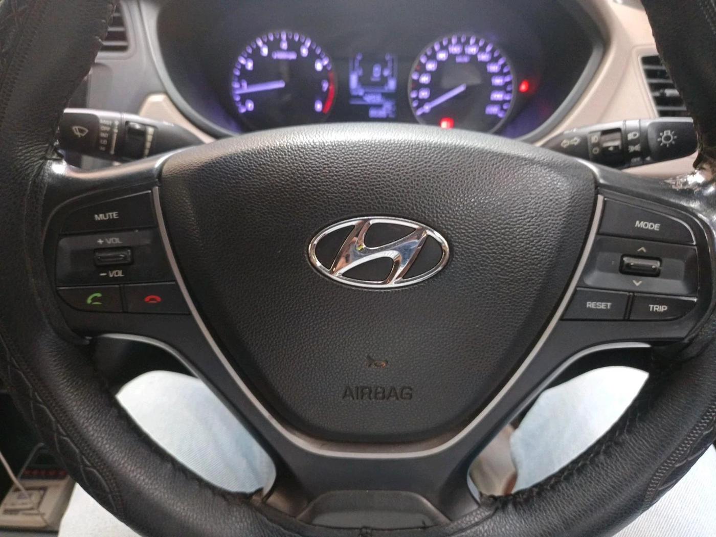 2014 Hyundai Elite i20 SPORTZ 1.2 (O), Petrol, Manual, 86,887 km, interior