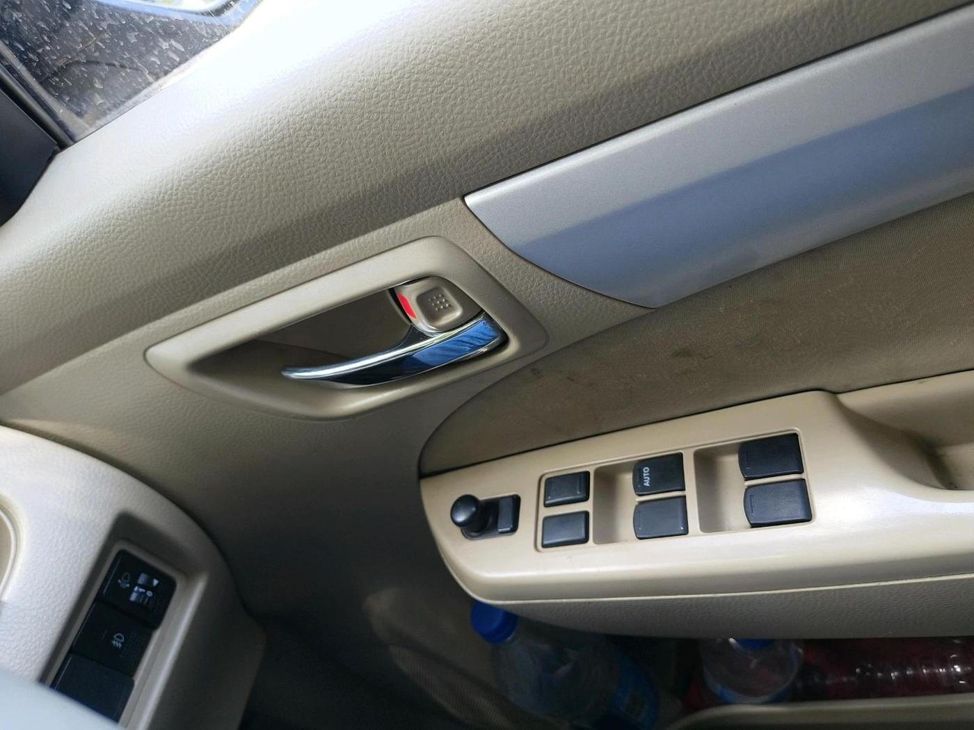2016 Maruti Ertiga VXI, Petrol, Manual, 1,12,241 km, interior