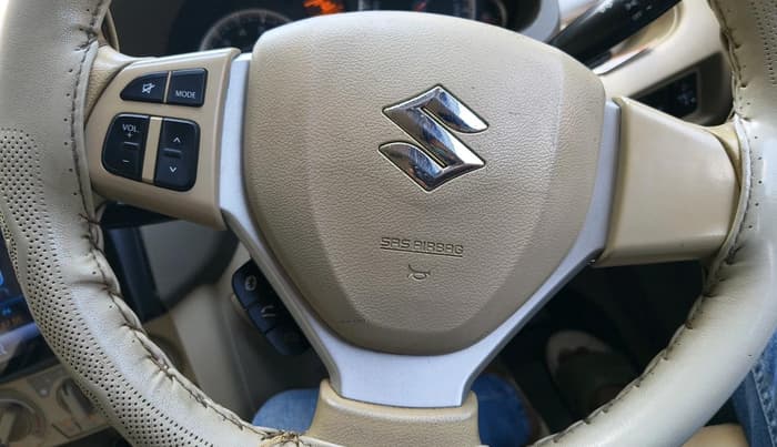 2016 Maruti Ertiga VXI, Petrol, Manual, 1,12,241 km, interior