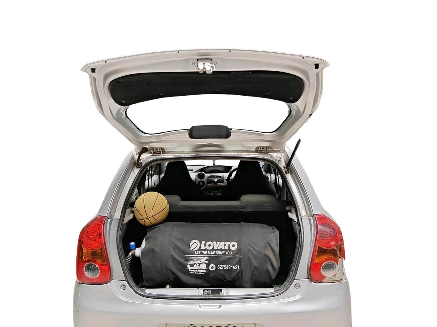 2011 Toyota Etios Liva G, CNG, Manual, 80,716 km, exterior