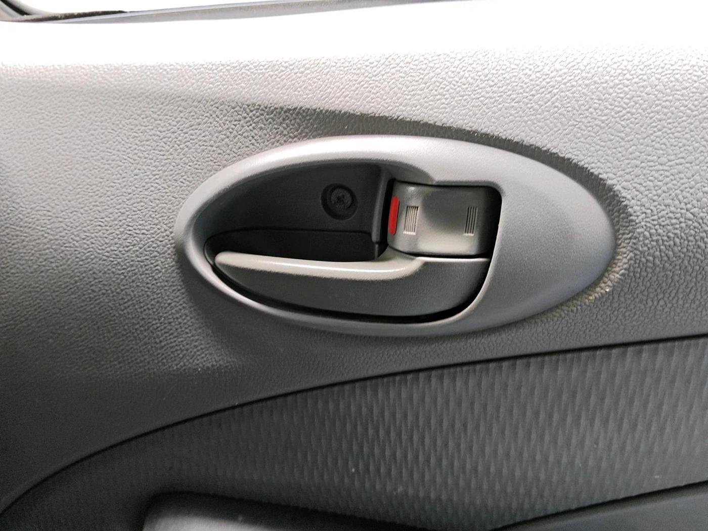 2011 Toyota Etios Liva G, CNG, Manual, 80,716 km, interior
