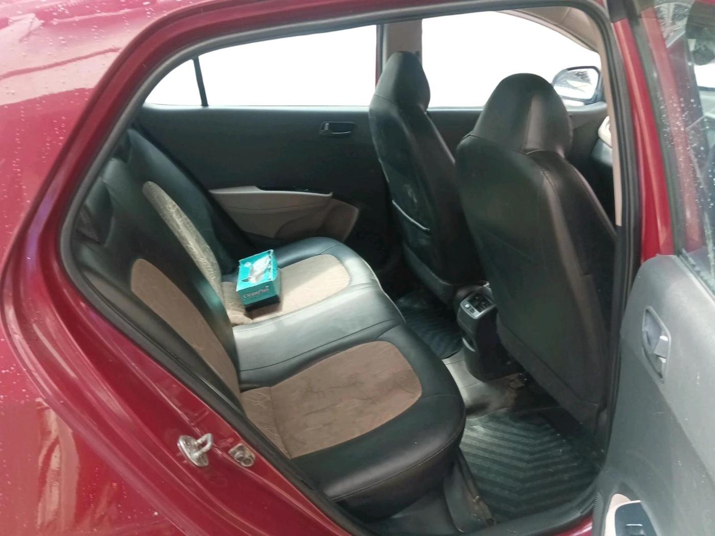2016 Hyundai Grand i10 MAGNA 1.2 KAPPA VTVT, CNG, Manual, 1,23,647 km, interior