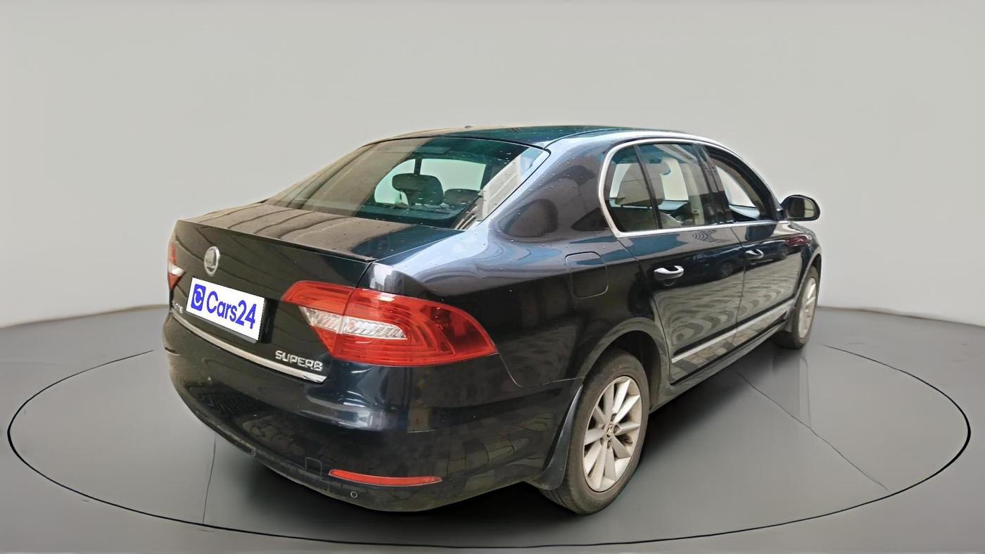 2014 Skoda Superb ELEGANCE 1.8 TSI AT, Petrol, Automatic, 45,292 km, exterior