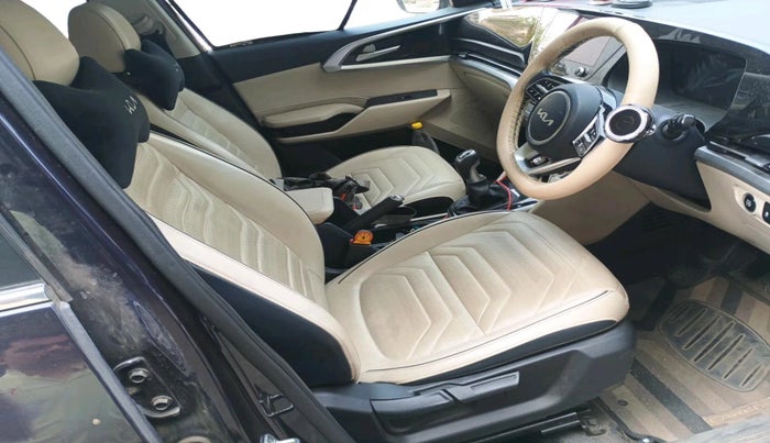 2022 KIA CARENS LUXURY PLUS 1.5 DIESEL 7 STR, Diesel, Manual, 45,105 km, interior