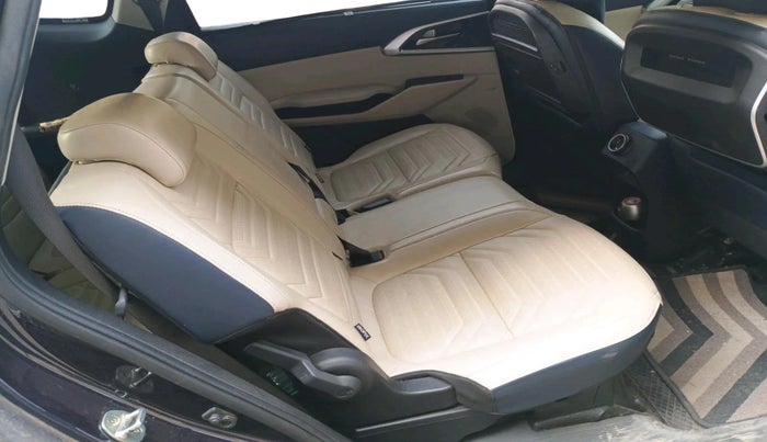 2022 KIA CARENS LUXURY PLUS 1.5 DIESEL 7 STR, Diesel, Manual, 45,105 km, interior