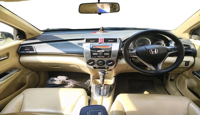 2013 Honda City 1.5L I-VTEC V AT, Petrol, Automatic, 1,90,000 km, interior