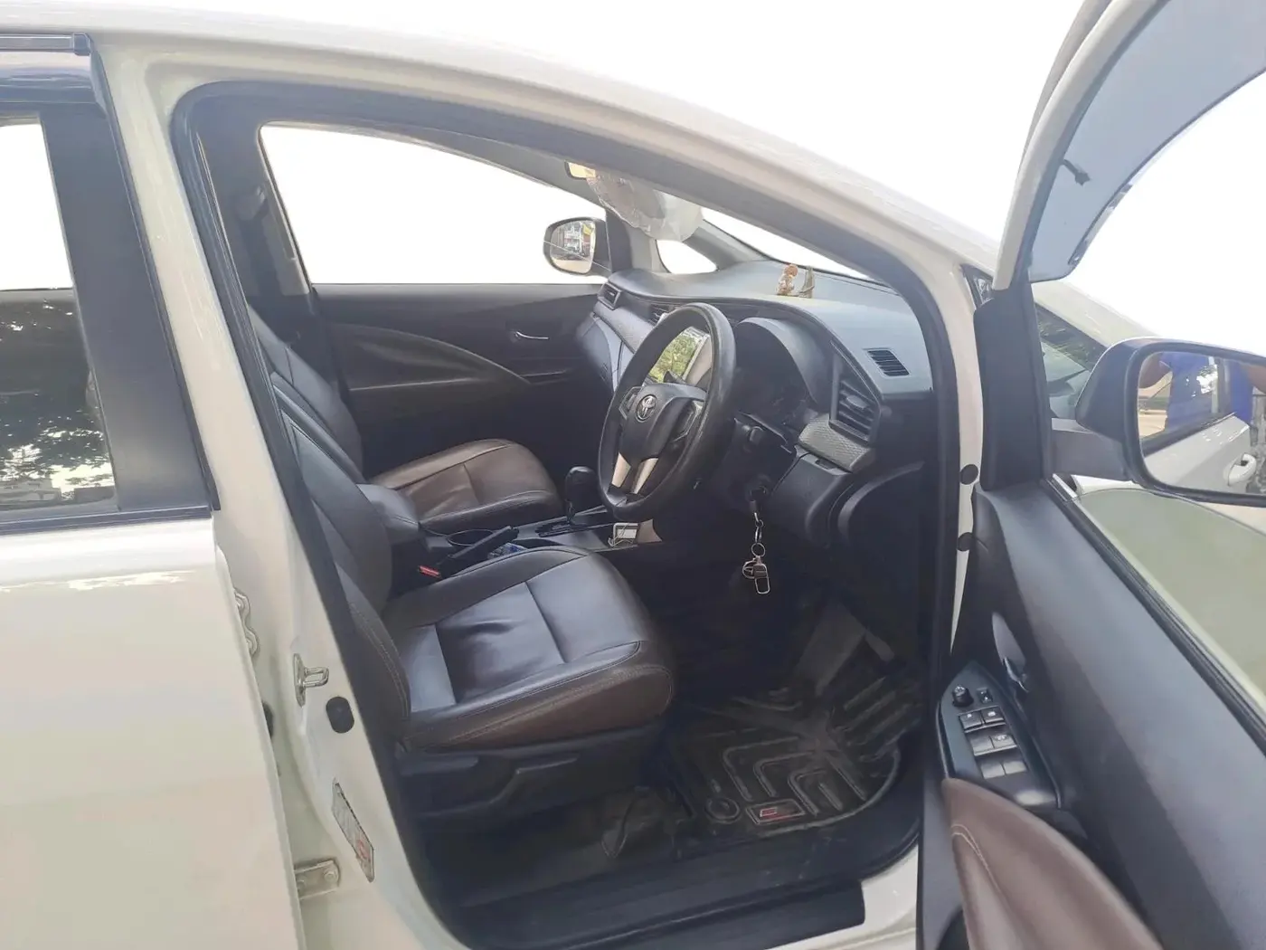 2019 Toyota Innova Crysta 2.8 GX AT 7 STR, Diesel, Automatic, 98,989 km, interior