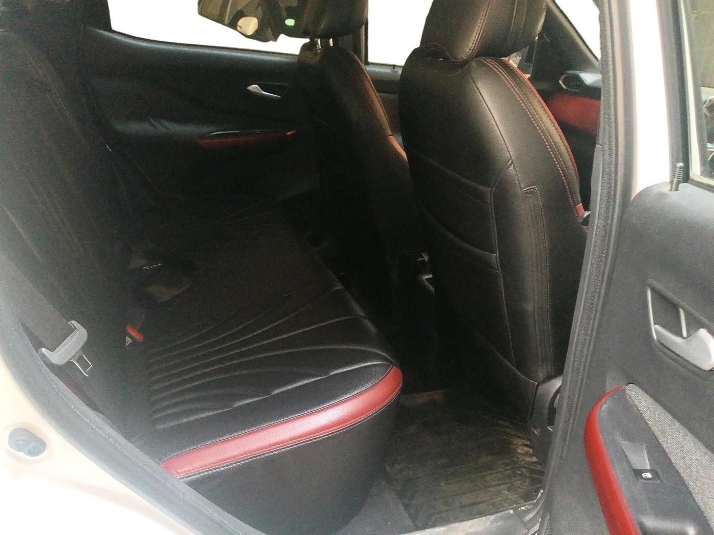 2022 Nissan MAGNITE XV TURBO CVT RED EDITION, Petrol, Automatic, 21,541 km, interior
