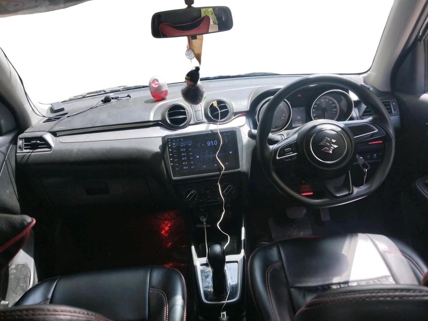 2023 Maruti Swift VXI AMT, Petrol, Automatic, 25,516 km, interior