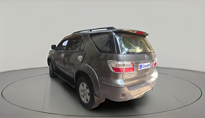 2011 Toyota Fortuner 3.0 4X4 MT, Diesel, Manual, 92,926 km, exterior