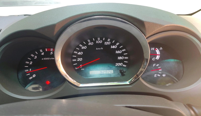 2011 Toyota Fortuner 3.0 4X4 MT, Diesel, Manual, 92,926 km, interior