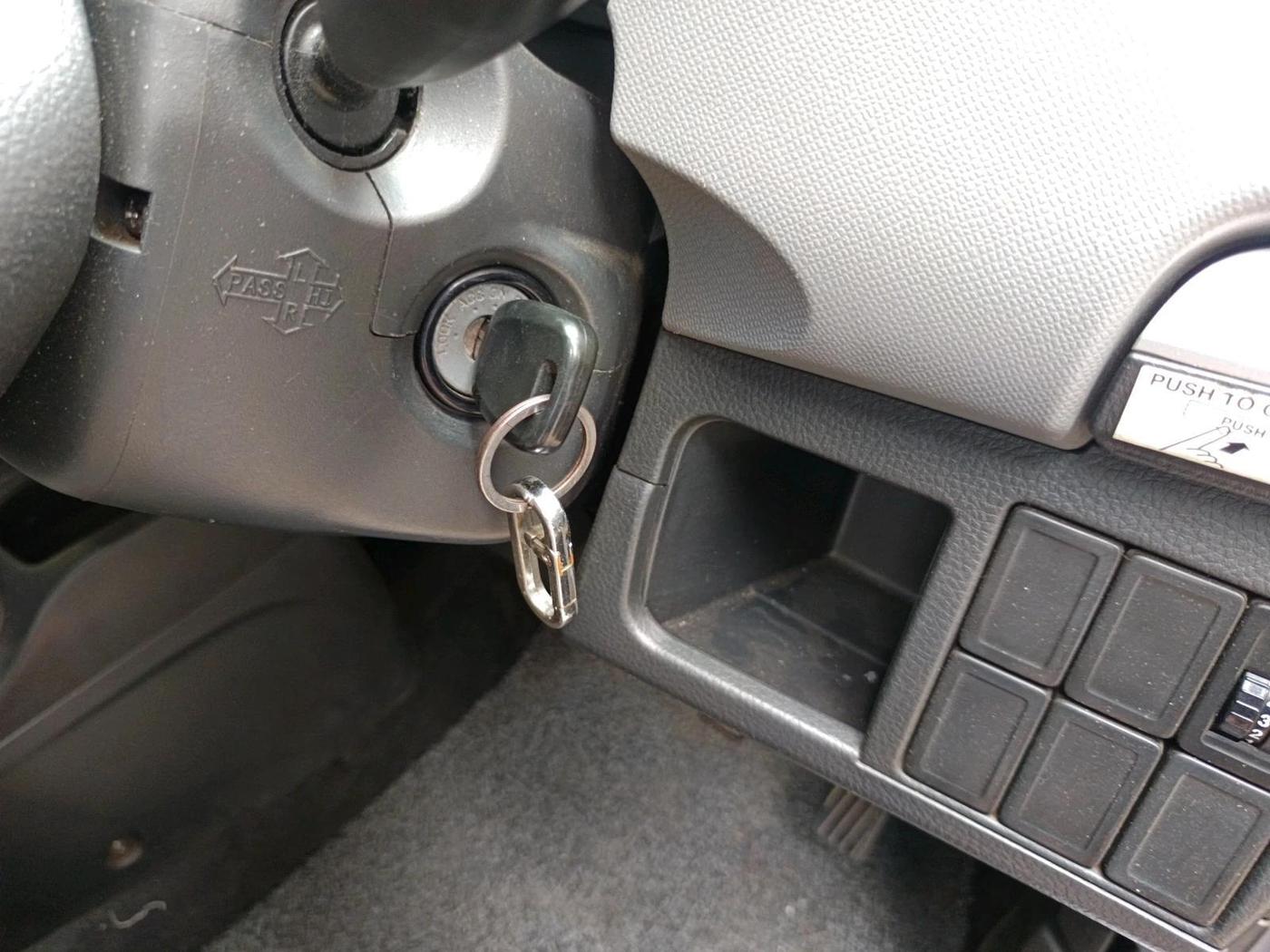 2011 Maruti Wagon R 1.0 LXI, Petrol, Manual, 25,058 km, interior