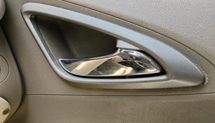 2013 Chevrolet Sail UVA 1.3 LS, Diesel, Manual, 93,506 km, interior