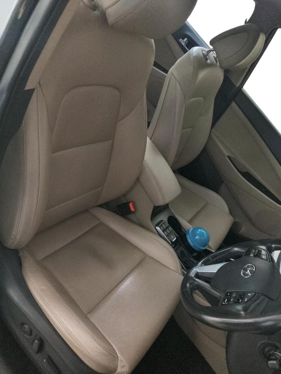 2019 Hyundai Tucson GLS 2WD AT DIESEL, Diesel, Automatic, 1,37,312 km, interior