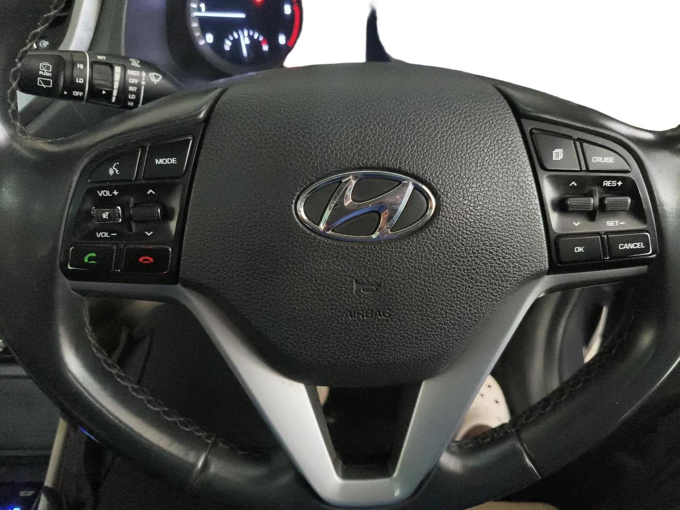 2019 Hyundai Tucson GLS 2WD AT DIESEL, Diesel, Automatic, 1,37,312 km, interior