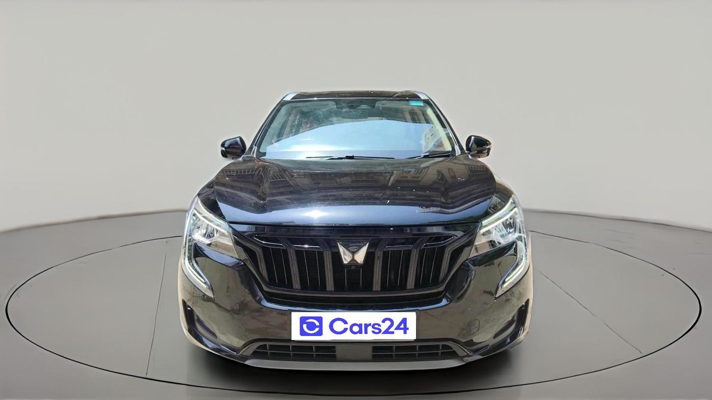 2025 Mahindra XUV700 AX 7 LUXURY P AT 7 STR, Petrol, Automatic, 25,120 km, exterior