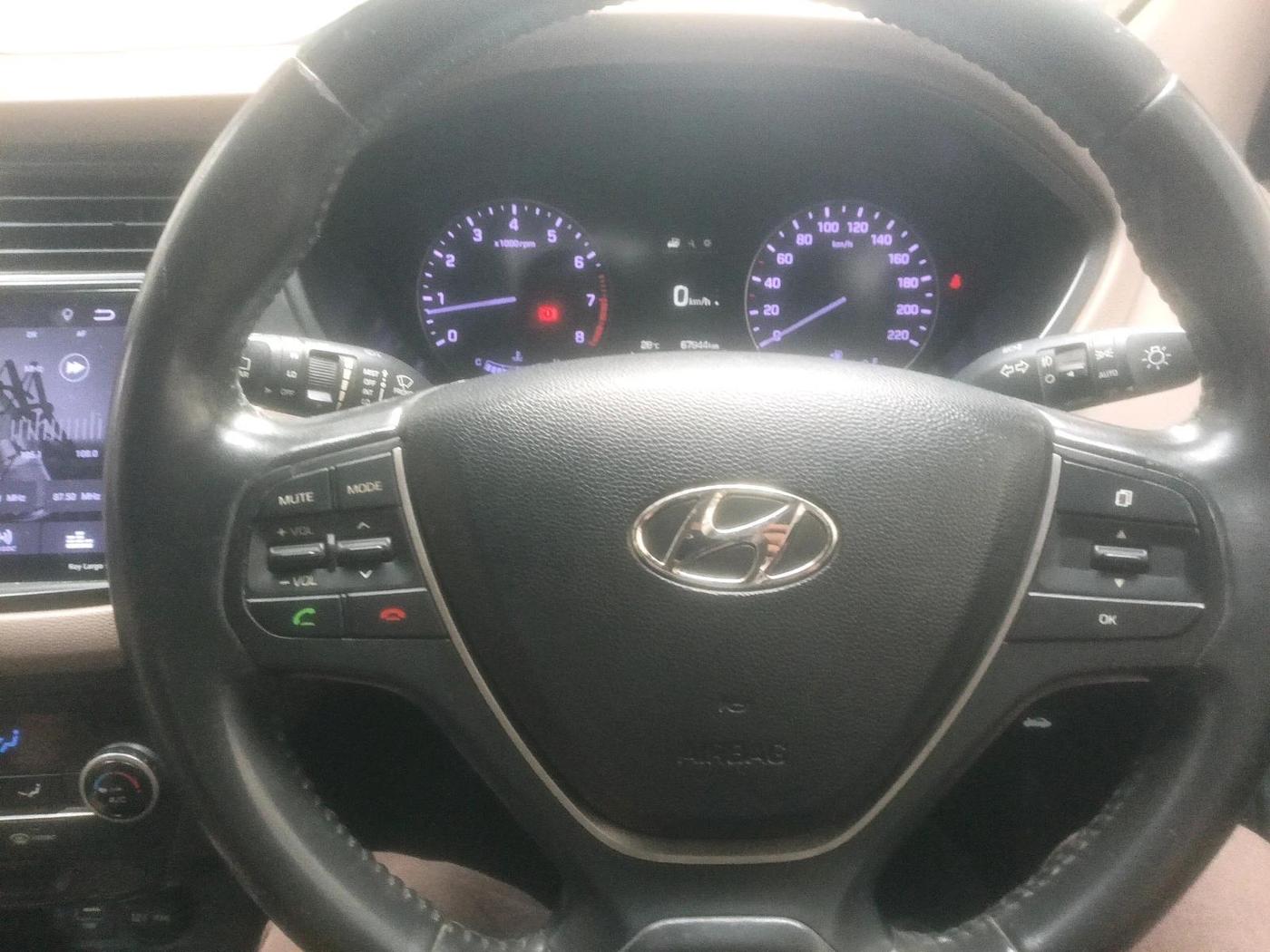 2016 Hyundai Elite i20 ASTA 1.2, Petrol, Manual, 67,944 km, interior