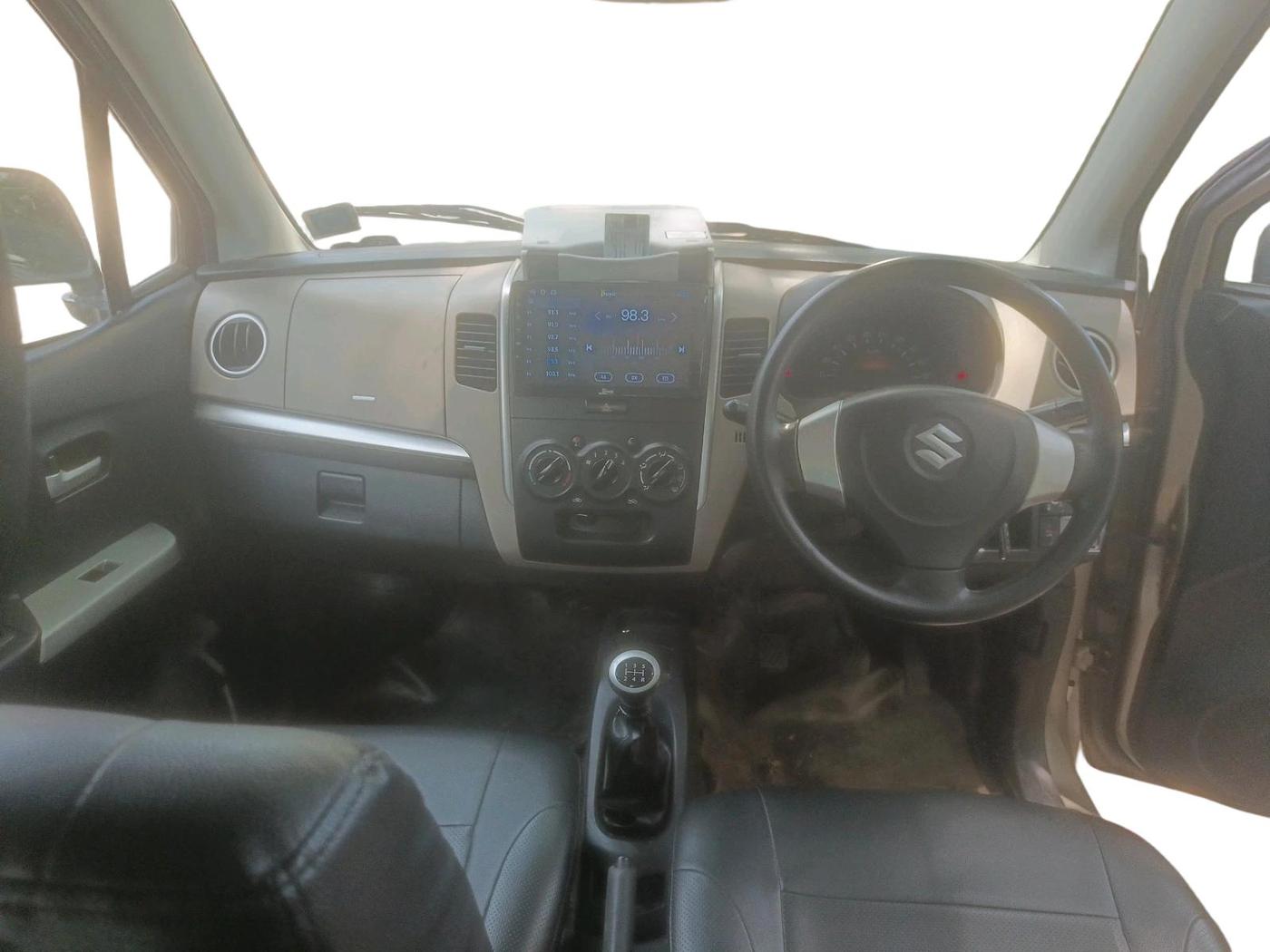 2016 Maruti Wagon R 1.0 LXI, CNG, Manual, 43,580 km, interior
