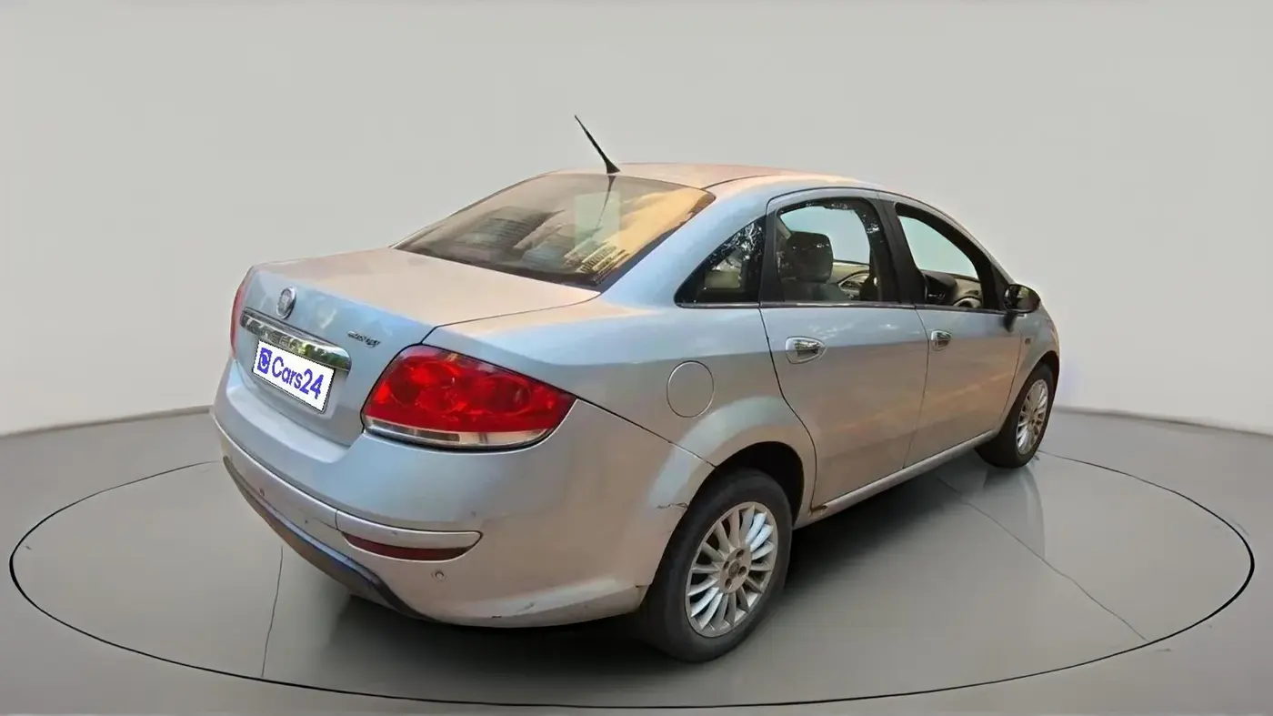 2016 Fiat Linea EMOTION 1.3 L ADVANCED MULTIJET, Diesel, Manual, 79,370 km, exterior