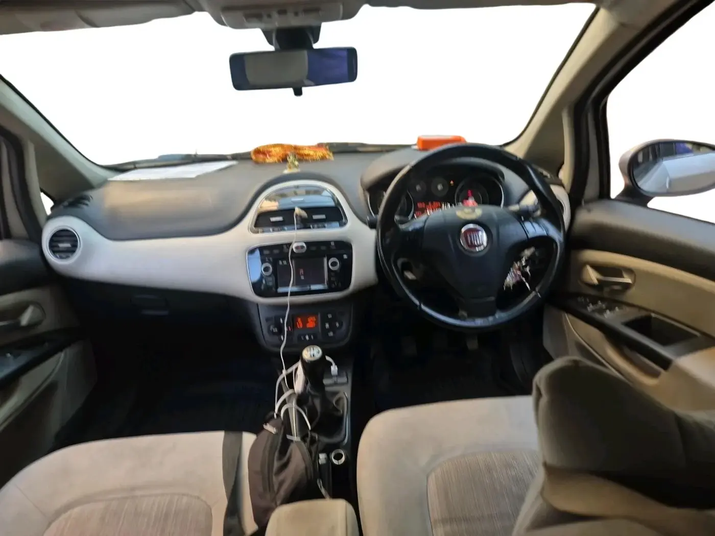 2016 Fiat Linea EMOTION 1.3 L ADVANCED MULTIJET, Diesel, Manual, 79,370 km, interior