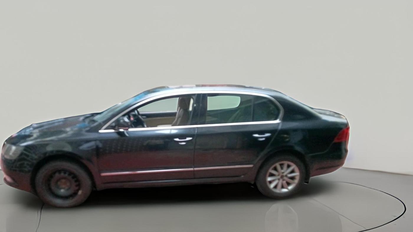 2015 Skoda Superb ELEGANCE 1.8 TSI AT, Petrol, Automatic, 1,03,467 km, exterior