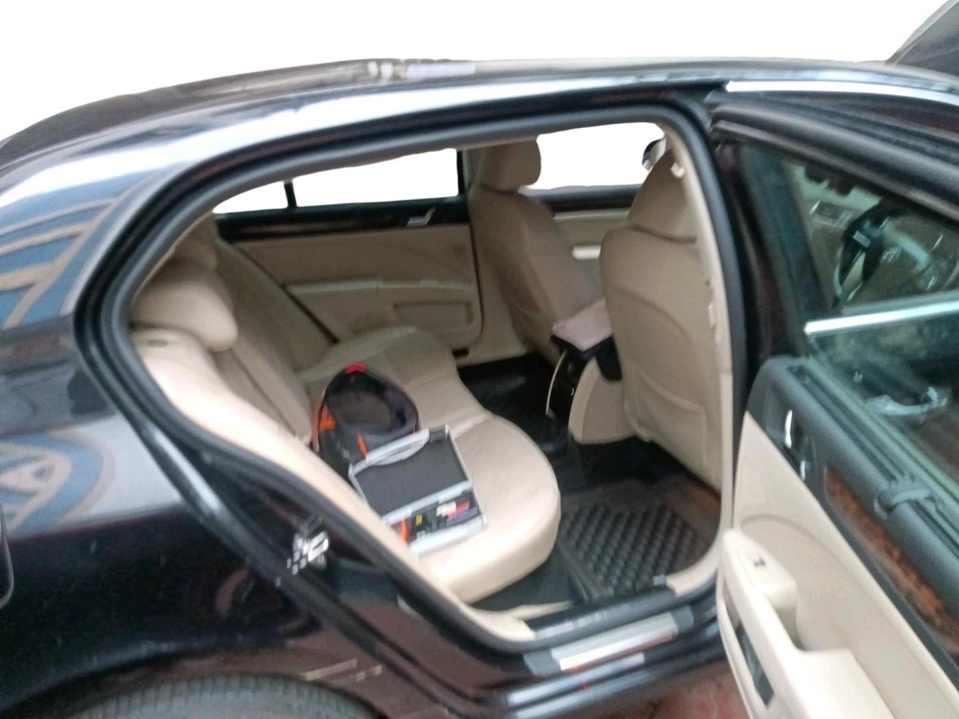 2015 Skoda Superb ELEGANCE 1.8 TSI AT, Petrol, Automatic, 1,03,467 km, interior
