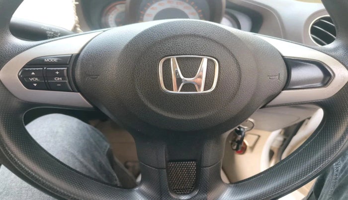 2013 Honda Brio V MT, Petrol, Manual, 61,530 km, interior