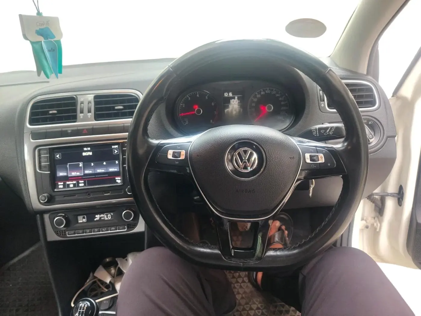 2019 Volkswagen Polo HIGHLINE PLUS 1.0 16 ALLOY, Petrol, Manual, 92,788 km, interior