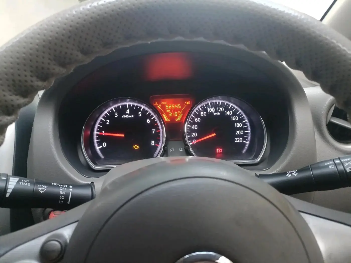 2015 Nissan Sunny XV PETROL, CNG, Manual, 52,545 km, interior