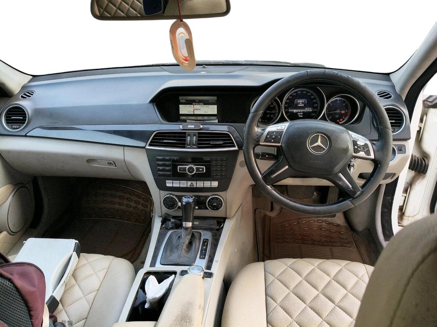 2012 Mercedes Benz C Class 220 CDI CLASSIC, Diesel, Automatic, 1,38,090 km, interior