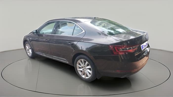 2018 Skoda Superb L&K 1.8 TSI AT, Petrol, Automatic, 40,444 km, exterior