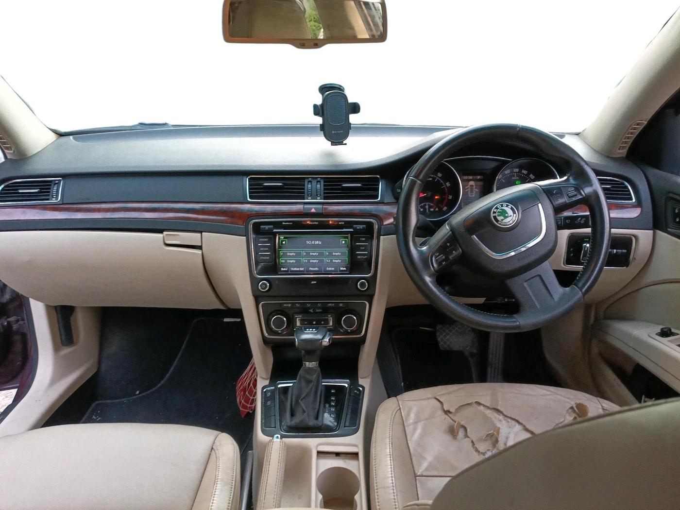 2012 Skoda Superb ELEGANCE 1.8 TSI AT, Petrol, Automatic, 46,801 km, interior