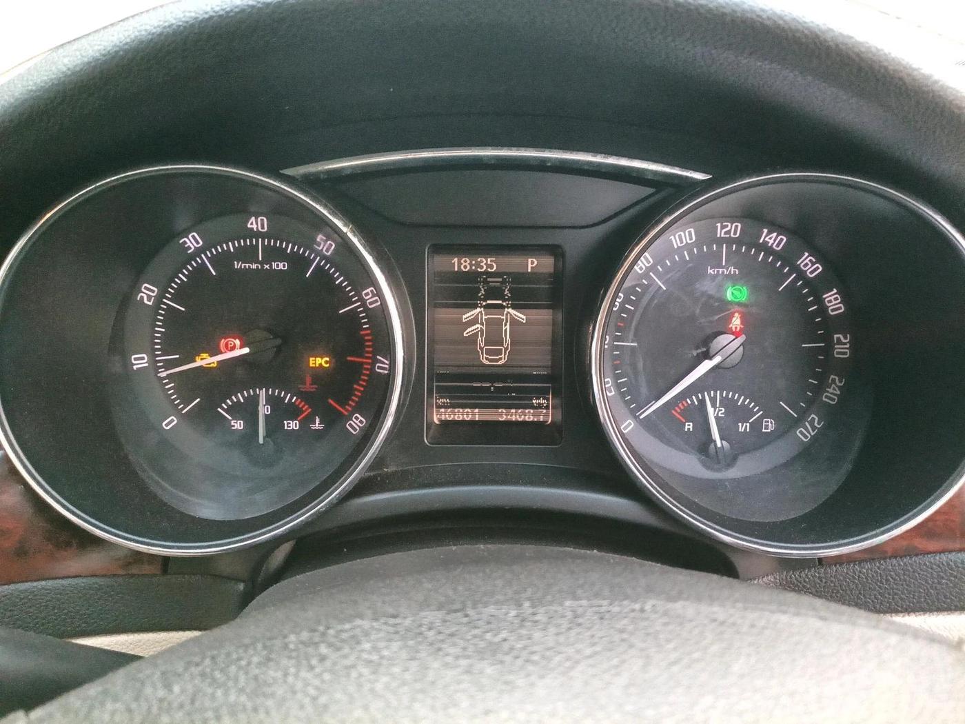 2012 Skoda Superb ELEGANCE 1.8 TSI AT, Petrol, Automatic, 46,801 km, interior