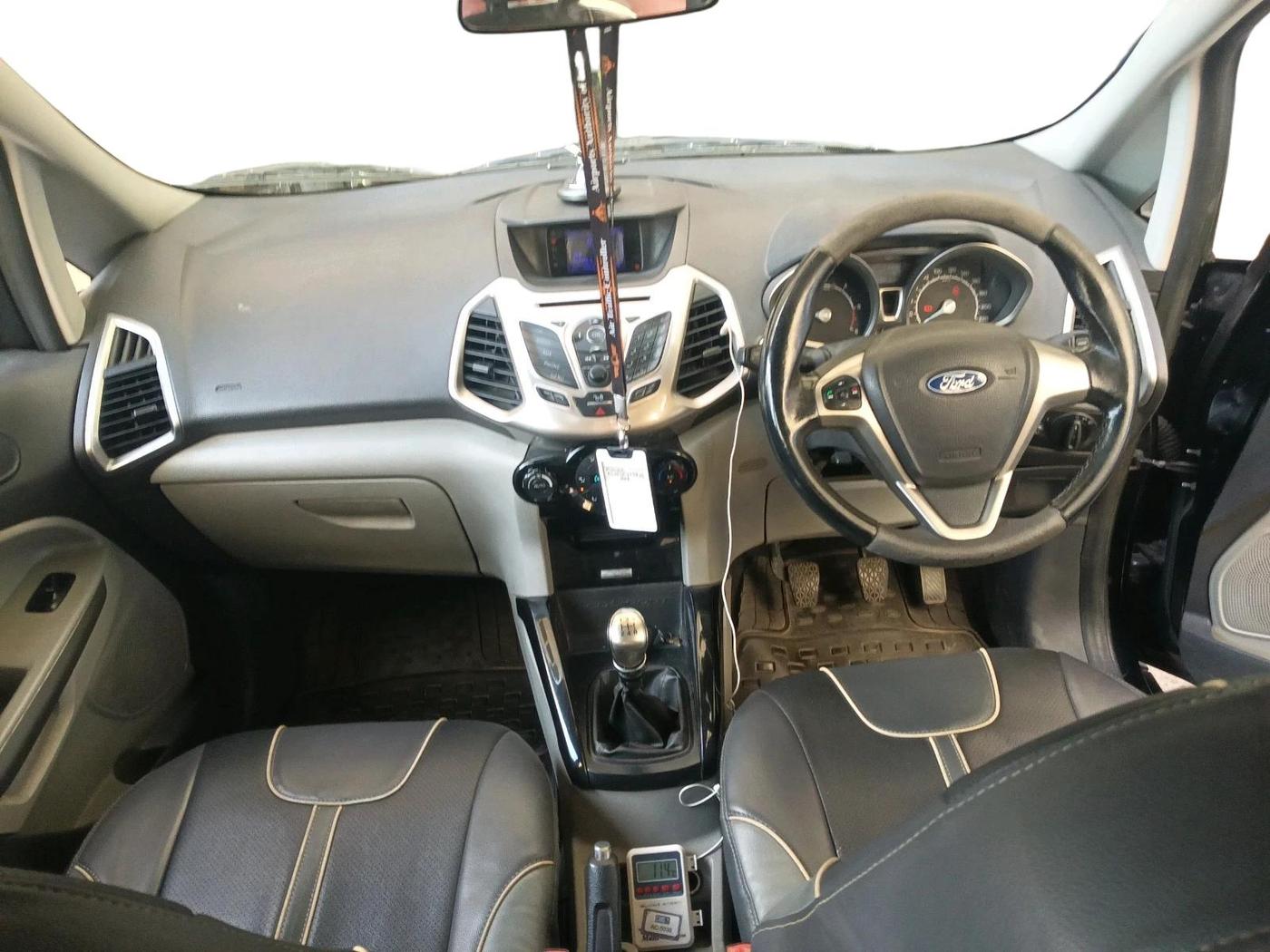 2013 Ford Ecosport TITANIUM 1.5L DIESEL, Diesel, Manual, 1,43,851 km, interior