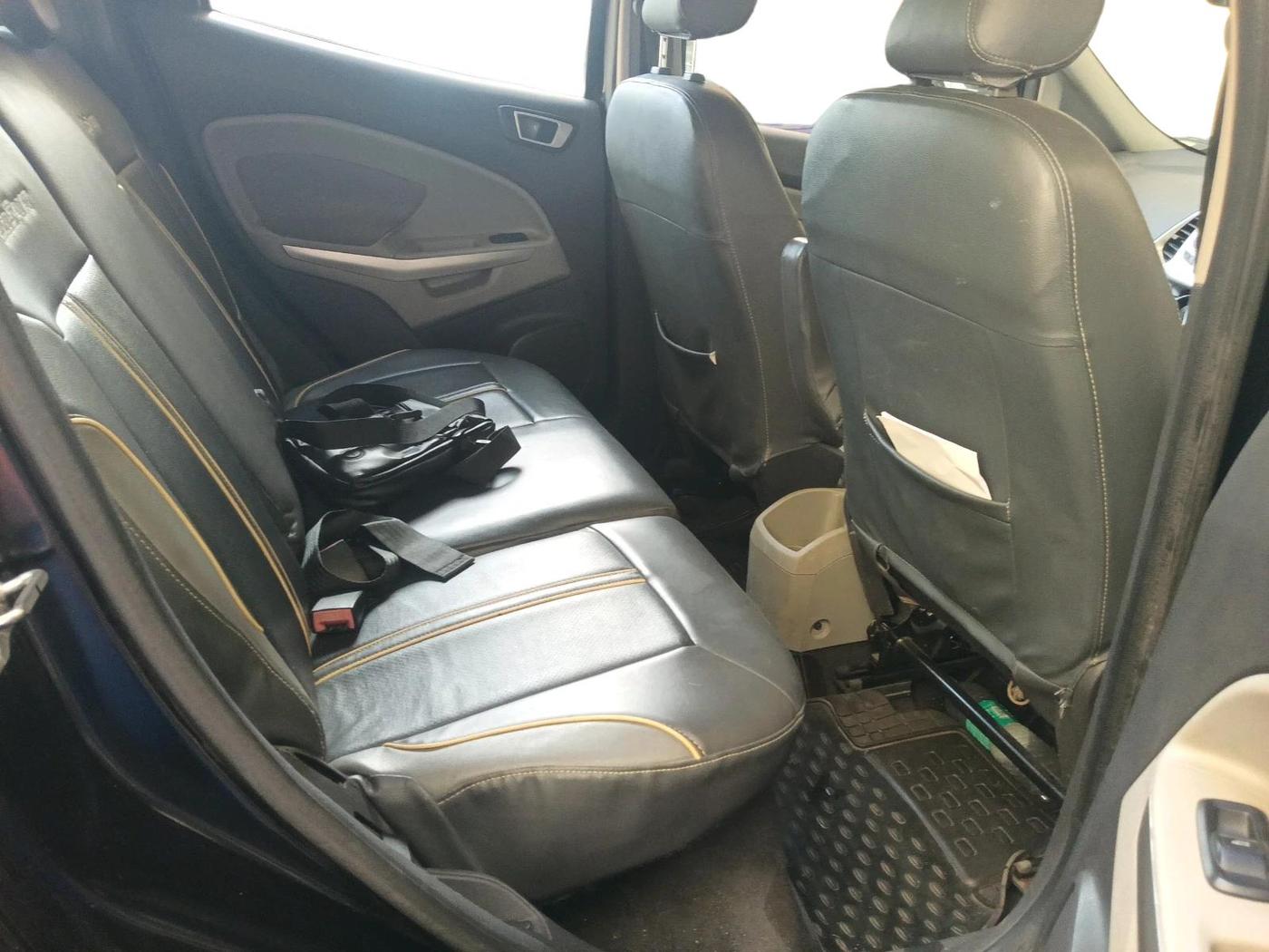 2013 Ford Ecosport TITANIUM 1.5L DIESEL, Diesel, Manual, 1,43,851 km, interior