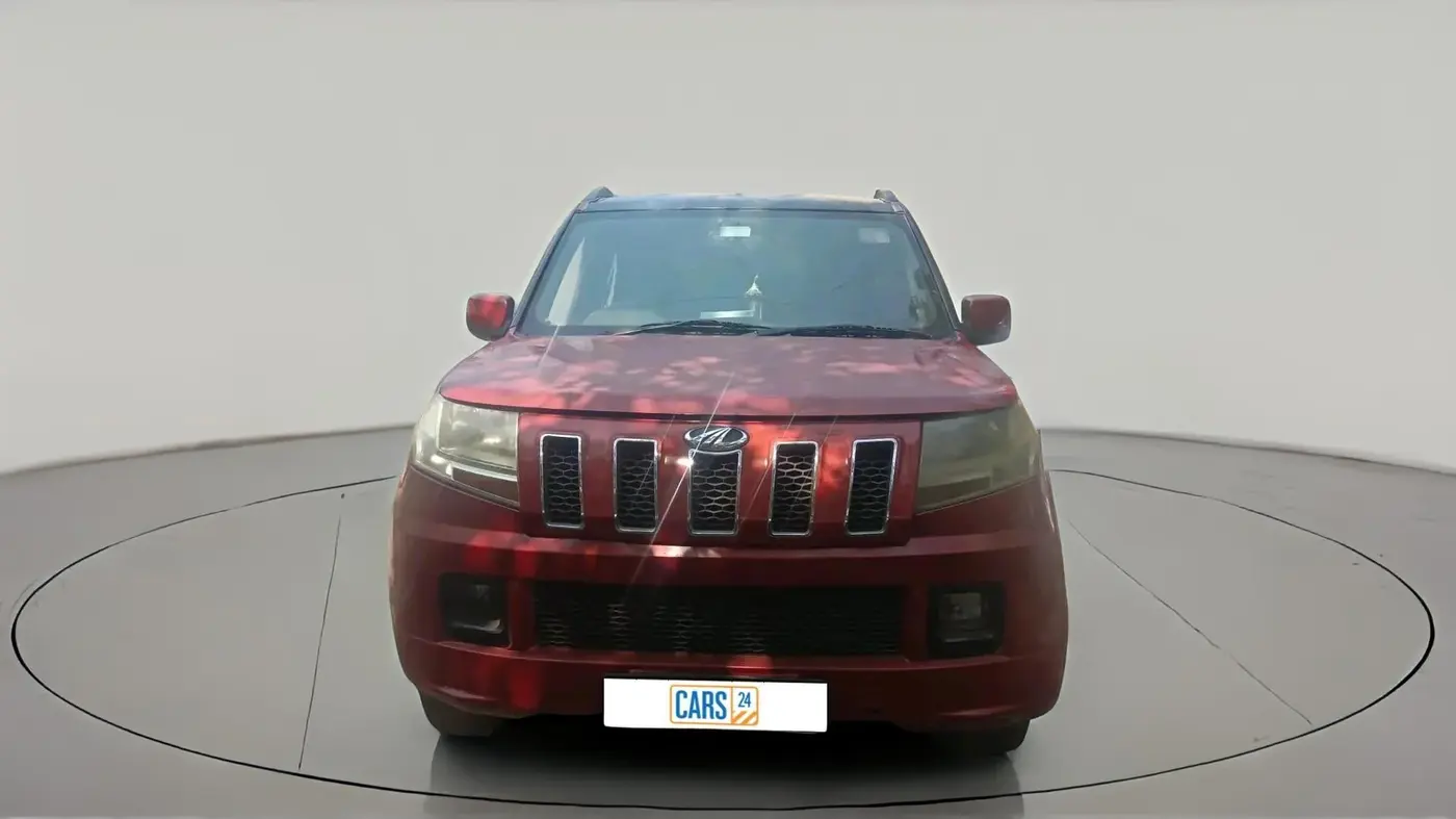 2016 Mahindra TUV300 T6, Diesel, Manual, 1,61,067 km, exterior
