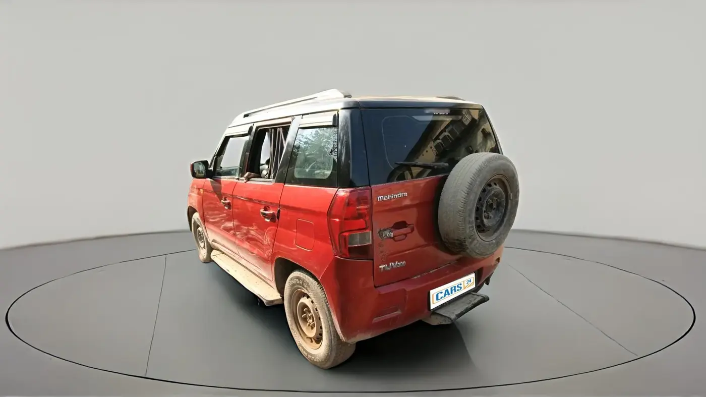 2016 Mahindra TUV300 T6, Diesel, Manual, 1,61,067 km, exterior