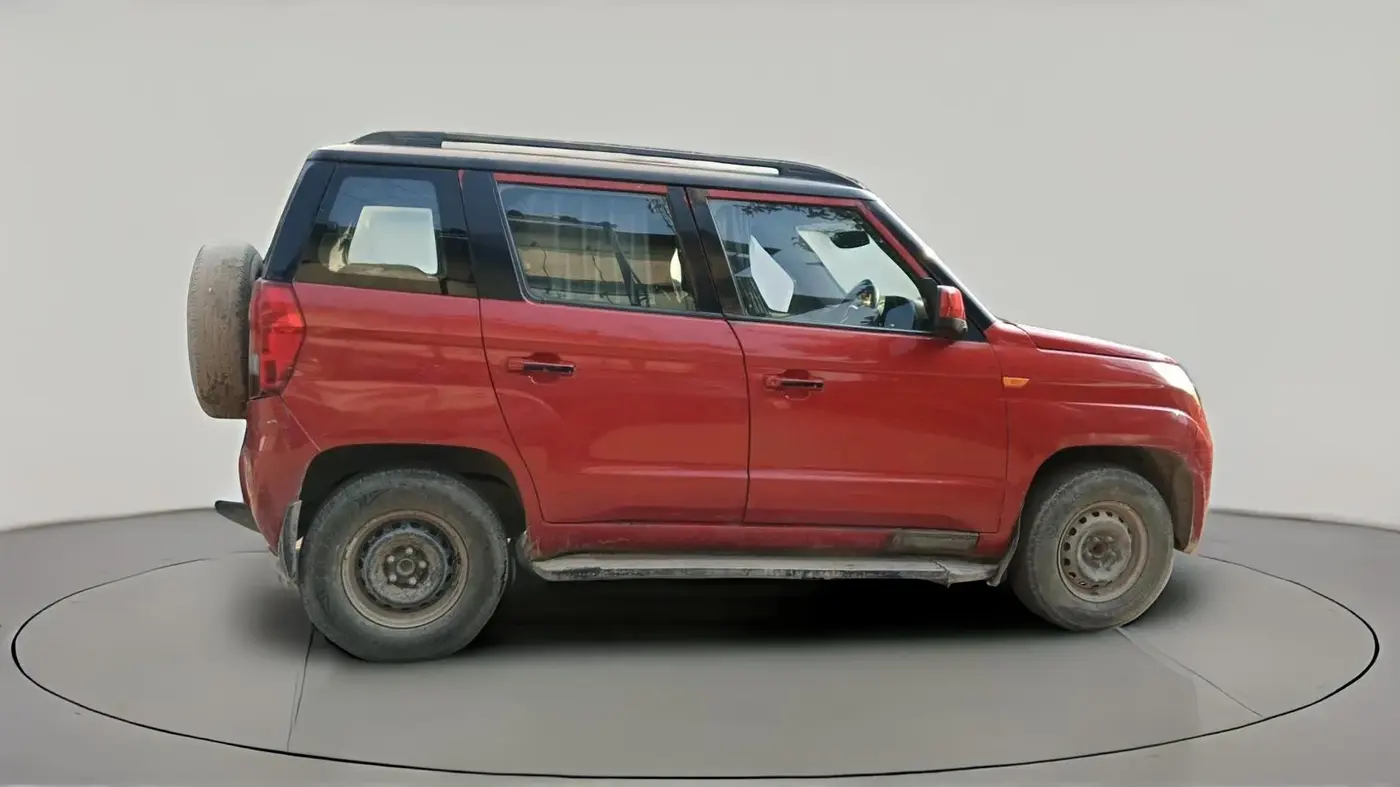 2016 Mahindra TUV300 T6, Diesel, Manual, 1,61,067 km, exterior