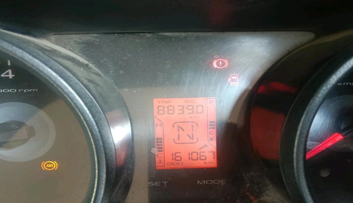 2016 Mahindra TUV300 T6, Diesel, Manual, 1,61,067 km, interior